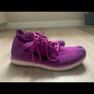 Women’s Nike size 10.5